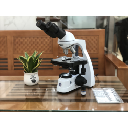 Kính hiển vi sinh học 2 mắt bScope (đo trường sáng) EUROMEX BS.1152-EPL